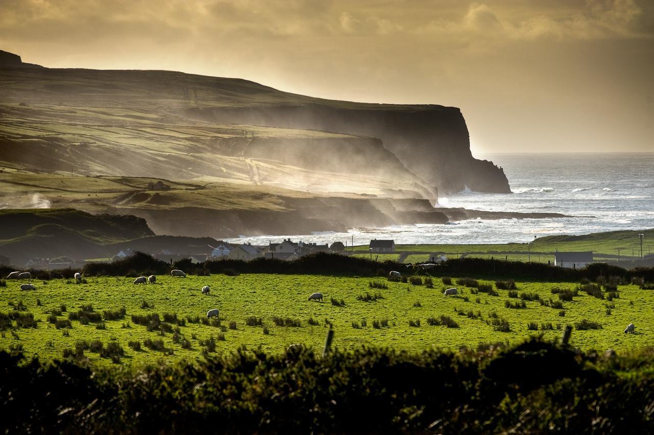 Doolin Village Lodges Exterior photo